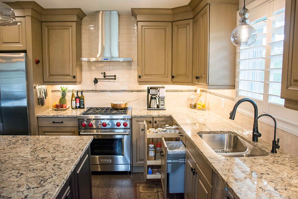 Revitalize Your Kitchen – Is Professional Kitchen Cabinet Painting the Right Choice for You?
